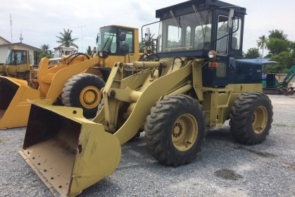 ขายรถตักล้อยาง รุ่นนิยม KOMATSU 510 กรองเดี่ยว นำเข้าจากญี่ปุ่นโดยตรง โทร.090-986-2521 อ๊อบ