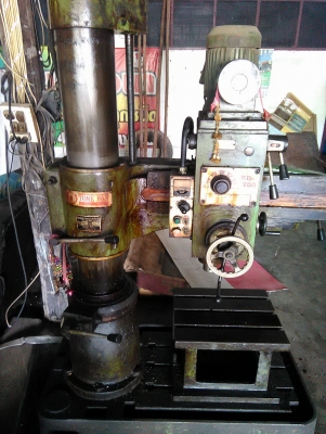 เครื่องเจาะ