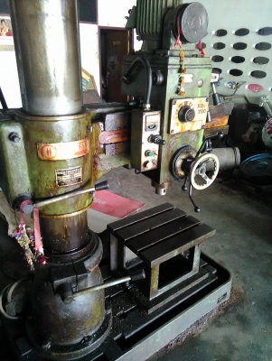 เครื่องเจาะ