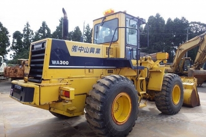 KOMATSU WA300-1 ซีเรียล 30,000 ญี่ปุ่นแท้ โทร.090-986-2521 อ๊อบ
