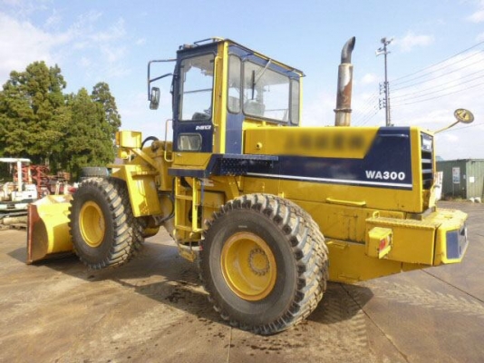KOMATSU WA300-1 ซีเรียล 30,000 ญี่ปุ่นแท้ โทร.090-986-2521 อ๊อบ