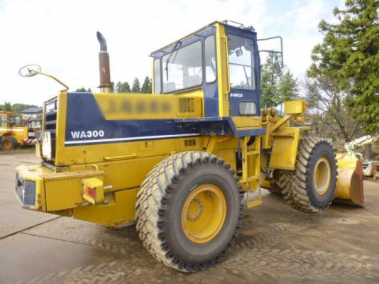KOMATSU WA300-1 ซีเรียล 30,000 ญี่ปุ่นแท้ โทร.090-986-2521 อ๊อบ