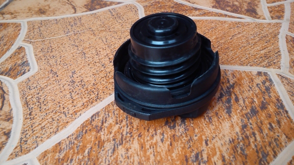 ฝาถังน้ำมัน ของรถ Volkswagen แท้ ฝาถังน้ำมัน ของรถ Volkswagen แท้