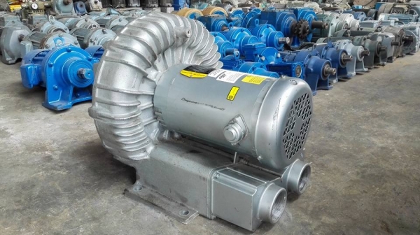 ** SOLD ** ริงส์โบวเวอร์ BALDOR Made in USA 2.5 HP 2850 RPM 380V สภาพใหม่ๆเงาๆพร้อมใช้