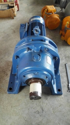 ** SOLD ** มอเตอร์เกียร์ Sumitomo 3 HP ทด 1:195 เพลาออก 7.5 RPM มีเบรค รุ่นพิเศษเกียร์ใหญ่เพลาโต