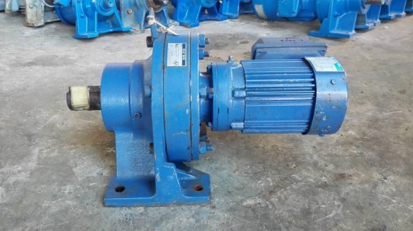 ** ของใหม่!! ** มอเตอร์เกียร์ Sumitomo 1/3 HP ทด 1:1003 เพลาออก 1.5 RPM 380V รุ่นพิเศษทดหนักหมุนช้า