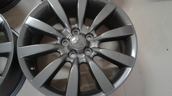 ล้อแม็ก Mitsubishi lancer EX 18 สีเทากัล