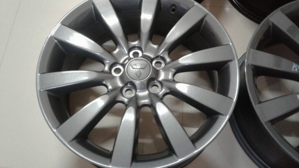 ล้อแม็ก Mitsubishi lancer EX 18 สีเทากัล