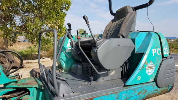 ขายด่วนรถแบคโฮKOMATSUโคมัสซูPC25-7เทียบเท่าPC30คอลโทลสั้นปั้มนี้วมีลายหัวกะแทกพร้อมครื่องดีปั้มแรงรถนอกเพิ่งนำเข้ามาใหม่ยังไม่เคยใช้งานในเมืองไทยเลย ขายด่วนรถแบคโฮKOMATSUโคมัสซูPC25-7เทียบเท่าPC30คอลโทลสั้นปั้มนี้วมีลายหัวกะแทกพร้อมครื่องดีปั้มแรงรถนอกเพิ่งนำเข้ามาใหม่ยังไม่เคยใช้งานในเมืองไทยเลย