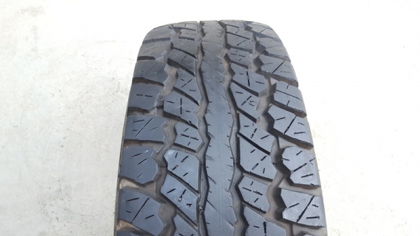 ขายยาง30x9.5 R15 ปี 13 DUNLOP GRAND AT1  3เส้น