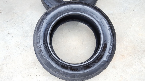 ขายยาง215/60/16 ปี 4814  MICHERLIN 3ST 4 เส้น