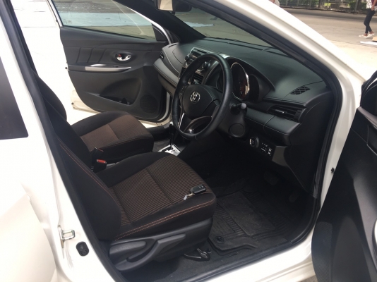 2014 TOYOTA YARIS 1.2G รถสวยจัด ท๊อปสุดในรุ่น มือเดียว ซื้อไปคุ้ม ใหม่สุดๆ