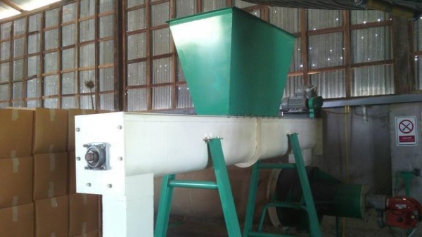 เครื่องป้อน Feeder Hopper