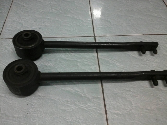 หนวดกุ้ง นิสสันเซฟิโร่A31 ของแท้เชียงกงสภาพดี คู่ละ500บาทอยู่ดอนเมือง TEL0890671028 IDline0890671028