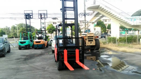 Toyota8fd25ขนาด2.5ตัน เสาสูง5เมตร เกียร์ออร์โต้ เครื่องยนต์ดีเซล1DZ2 ใช้งาน7xxxชม.