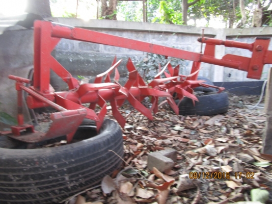 ลูกขลุบรถไถเดินตาม ซื้อมาจากลุงชัยพร พรหมพันธ์ุ