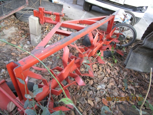 ลูกขลุบรถไถเดินตาม ซื้อมาจากลุงชัยพร พรหมพันธ์ุ