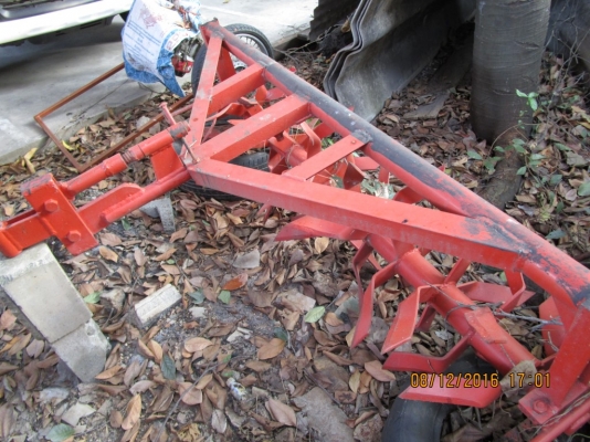 ลูกขลุบรถไถเดินตาม ซื้อมาจากลุงชัยพร พรหมพันธ์ุ