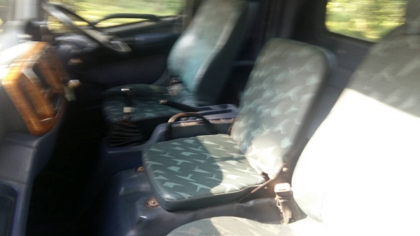 ขายรถหัวลาก 10 ล้อ 2 เพลว สะภาพสวย เครื่องแน้น เกียร์เดิม HINO MEGA ปี.48 ราคา 1150000 สนใจรีบจองด่วน 0813531946 ขายรถหัวลาก 10 ล้อ 2 เพลว สะภาพสวย เครื่องแน้น เกียร์เดิม HINO MEGA ปี.48 ราคา 1150000 สนใจรีบจองด่วน 0813531946