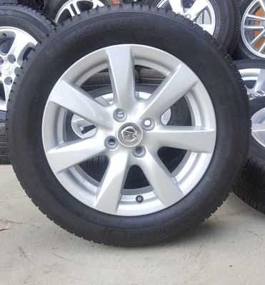ขายล้อNISSAN ALMERA VL ยางปี 2615  4 ล้อ