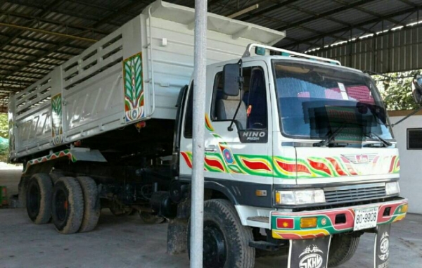 สิบล้อ ฮีโน่ FM3H195hp 2เพา ดั้มกะบะสามมิตใหม่ทั้งลูก สภาพดีสวยๆหัวบางเดิมพายในครบพร้อมใช้งาน ทะเบียนพร้อมโอน สิบล้อ ฮีโน่ FM3H195hp 2เพา ดั้มกะบะสามมิตใหม่ทั้งลูก สภาพดีสวยๆหัวบางเดิมพายในครบพร้อมใช้งาน ทะเบียนพร้อมโอน