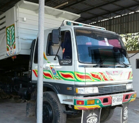 สิบล้อ ฮีโน่ FM3H195hp 2เพา ดั้มกะบะสามมิตใหม่ทั้งลูก สภาพดีสวยๆหัวบางเดิมพายในครบพร้อมใช้งาน ทะเบียนพร้อมโอน สิบล้อ ฮีโน่ FM3H195hp 2เพา ดั้มกะบะสามมิตใหม่ทั้งลูก สภาพดีสวยๆหัวบางเดิมพายในครบพร้อมใช้งาน ทะเบียนพร้อมโอน