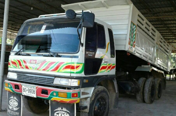 สิบล้อ ฮีโน่ FM3H195hp 2เพา ดั้มกะบะสามมิตใหม่ทั้งลูก สภาพดีสวยๆหัวบางเดิมพายในครบพร้อมใช้งาน ทะเบียนพร้อมโอน สิบล้อ ฮีโน่ FM3H195hp 2เพา ดั้มกะบะสามมิตใหม่ทั้งลูก สภาพดีสวยๆหัวบางเดิมพายในครบพร้อมใช้งาน ทะเบียนพร้อมโอน