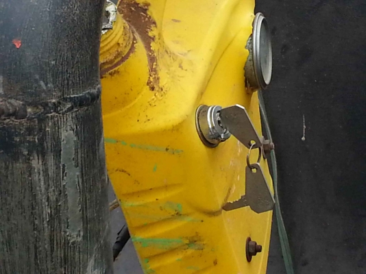 ขายแท้งน้ำ 7,000 ลิตร เครื่องอีซูซูมังกรทองสูบน้ำ หัวฉีดดับเพลิง ฉีดไกลมาก