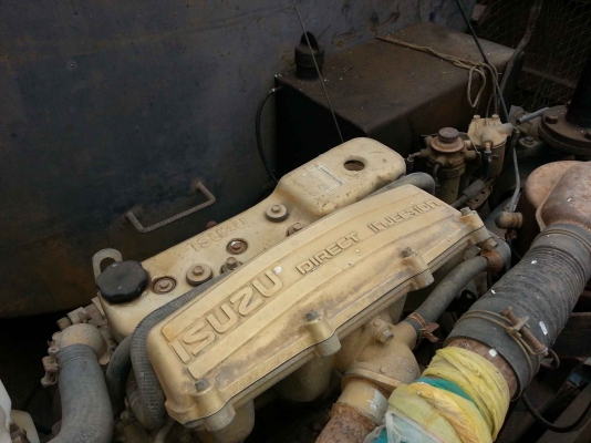 ขายแท้งน้ำ 7,000 ลิตร เครื่องอีซูซูมังกรทองสูบน้ำ หัวฉีดดับเพลิง ฉีดไกลมาก