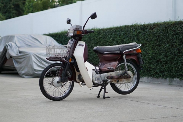 วุฒิ นนบุรี ขาย HONDA Custom 900 m2 รถสภาพสวยๆทะเบียนพร้อมโอน