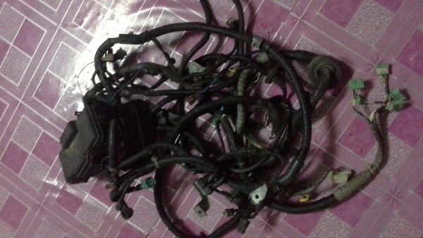 ชุดสายไฟในหัองเครื่องพร้อมกล่องฟิวครบชุดฮอนด้าCRVเครื่องK20A