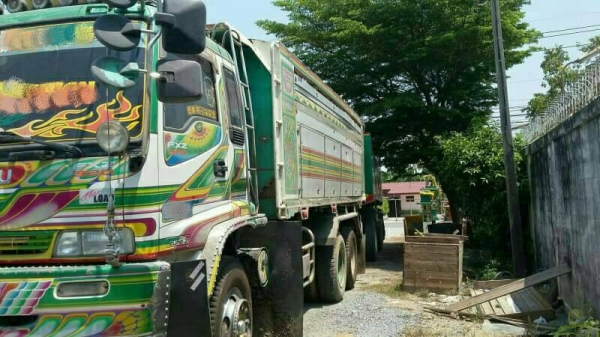 ขายรถพ่วง 22 ล้อ แม่-ลูก กระบะเนียมดั้ม ISUZU 320 ปี.50 รถสวย ราคา 1850000 สนใจรีบจองด่วน 0813531946 ขายรถพ่วง 22 ล้อ แม่-ลูก กระบะเนียมดั้ม ISUZU 320 ปี.50 รถสวย ราคา 1850000 สนใจรีบจองด่วน 0813531946