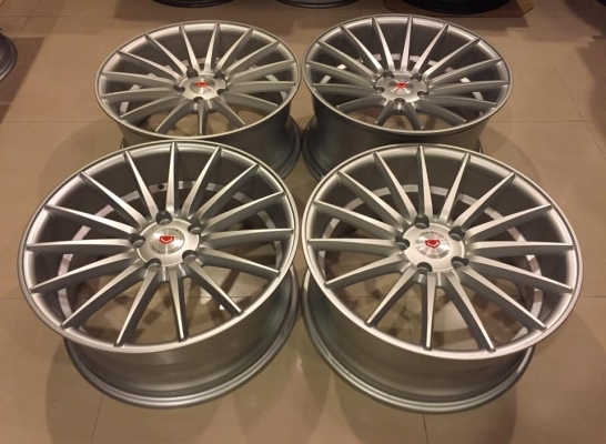 ล้อ Vossen ขอบ18 รุ่นใหม่ล่าสุด สภาพสวย ไม่มีซ่อม ราคาไม่แพง