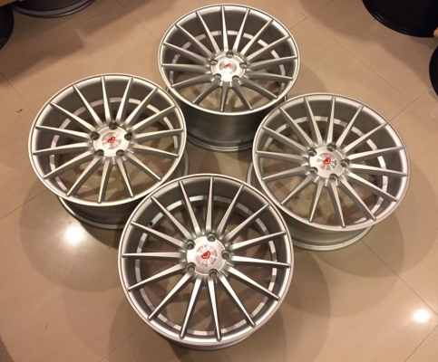 ล้อ Vossen ขอบ18 รุ่นใหม่ล่าสุด สภาพสวย ไม่มีซ่อม ราคาไม่แพง