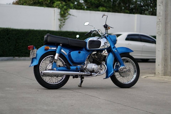 วุฒิ นนบุรี ขาย ฮฮนด้า C92 รภสภาพสวยๆเครื่องดีพร้อมใช้เอาไปขับหล่อได้เลย