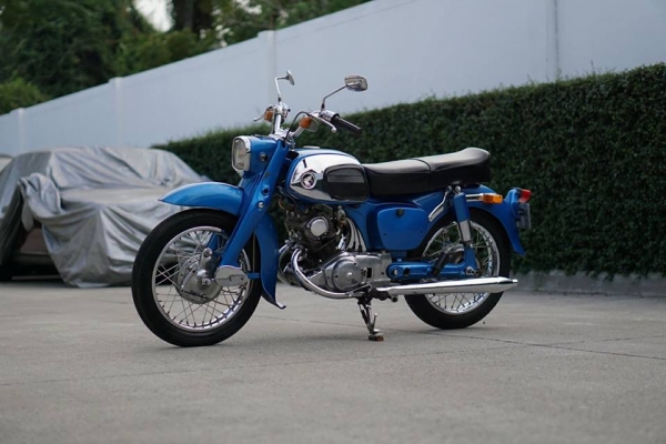 วุฒิ นนบุรี ขาย ฮฮนด้า C92 รภสภาพสวยๆเครื่องดีพร้อมใช้เอาไปขับหล่อได้เลย