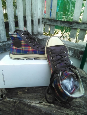 รองเท้า convers เบอร์ 4. 1/2