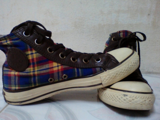รองเท้า convers เบอร์ 4. 1/2