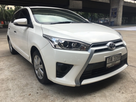 2014 toyota yaris 1.2g สีขาว มือเดียวตัวท๊อปสุด