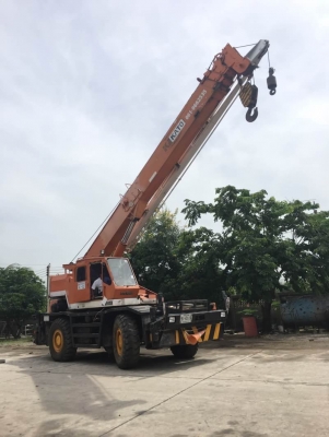 ขายเครน 25 ตัน /โทร 098-6694563 สมชาย