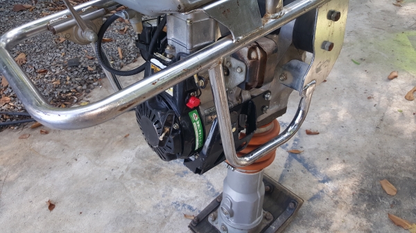 เครื่องตบดิน MIKASA เครื่อง 2.4 แรง 4 จังหวะ สภาพสวยมากๆๆพร้อมใช้ สอบถาม ต่อรองได้ ขายได้ขาย 15800 บาท เครื่องตบดิน MIKASA เครื่อง 2.4 แรง 4 จังหวะ สภาพสวยมากๆๆพร้อมใช้ สอบถาม ต่อรองได้ ขายได้ขาย 15800 บาท