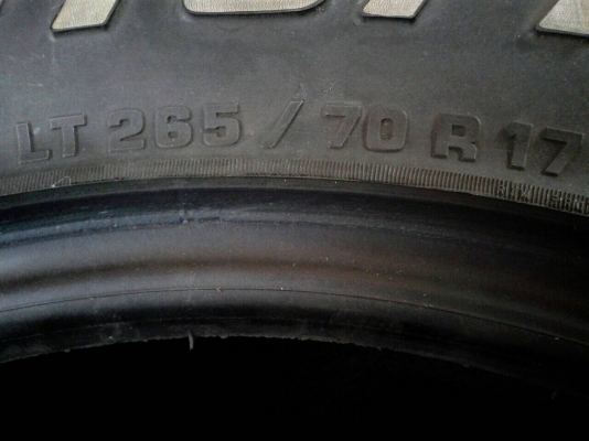 ขายยาง BF All 265/70/17 ปี13 ดอกติดหนวด ขายยาง BF All 265/70/17 ปี13 ดอกติดหนวด