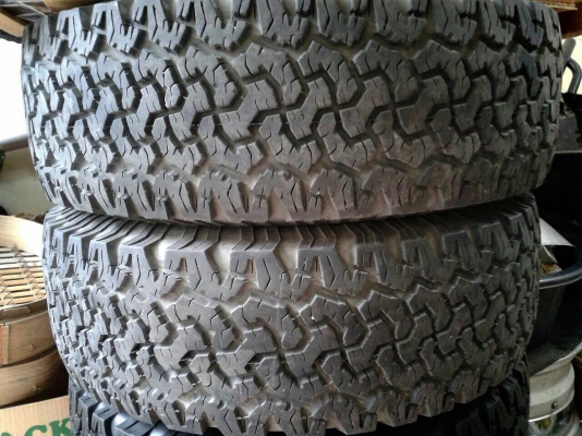ขายยาง BF All 265/70/17 ปี13 ดอกติดหนวด ขายยาง BF All 265/70/17 ปี13 ดอกติดหนวด