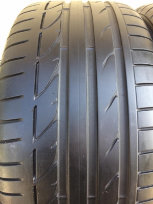 ขายยาง BRIDGESTONE S001 275-40-19 ปี16 ดอกสวยมาก ไม่มีปะ ไม่มีตำหนิ คู่ละ 6,900 บาท