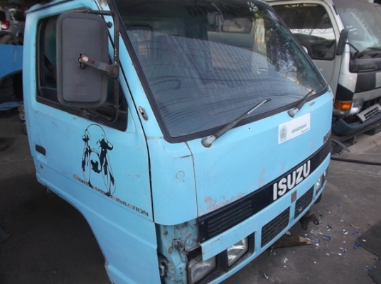 ขายหัว ISUZU NKR ไม่เคยชน  มีหูช้าง ยกหัวได้  อุปกรณ์ครบ ขายตามสภาพ