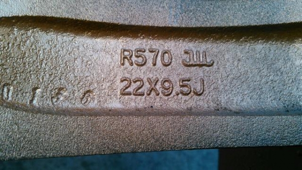 ล้อแม็ก เลนโซ่ ขอบ 22 พร้อมยาง ล้อแม็ก เลนโซ่ ขอบ 22 พร้อมยาง