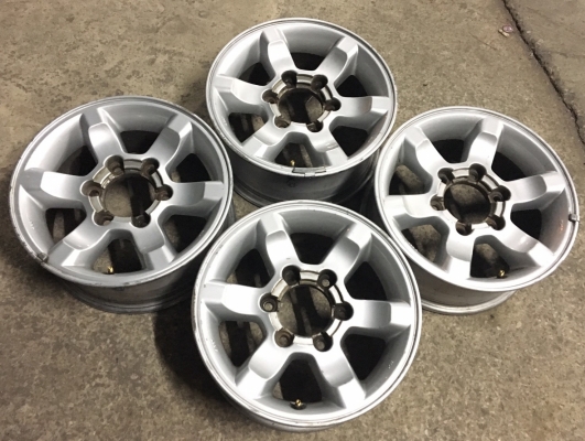 ขายล้อแม็ก NISSAN FRONTIER ขอบ15" 6รู ขายล้อแม็ก NISSAN FRONTIER ขอบ15" 6รู