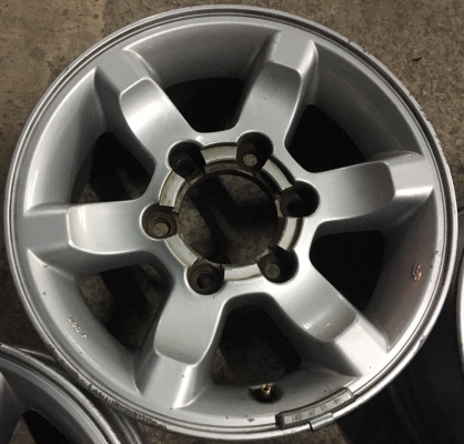 ขายล้อแม็ก NISSAN FRONTIER ขอบ15" 6รู ขายล้อแม็ก NISSAN FRONTIER ขอบ15" 6รู
