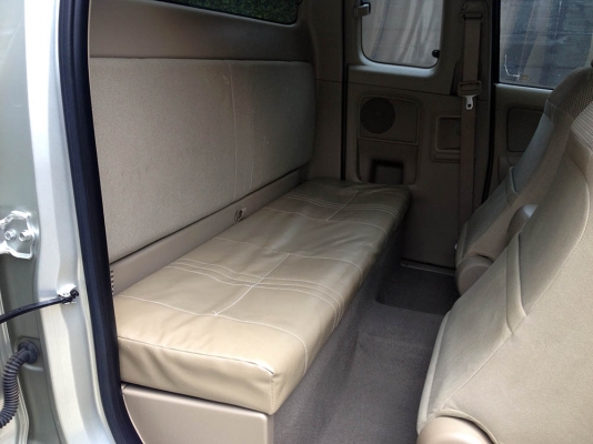 รถสวยคัดพิเศษ Toyota Vigo 2.5 E Auto