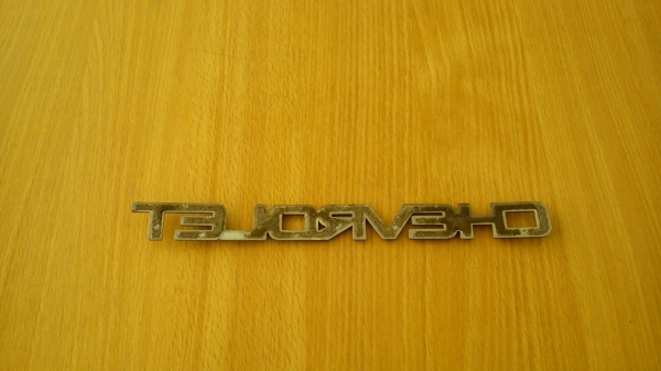 เพลทโลโก้ CHEVROLET ติดท้ายรถ เพลทโลโก้ CHEVROLET ติดท้ายรถ